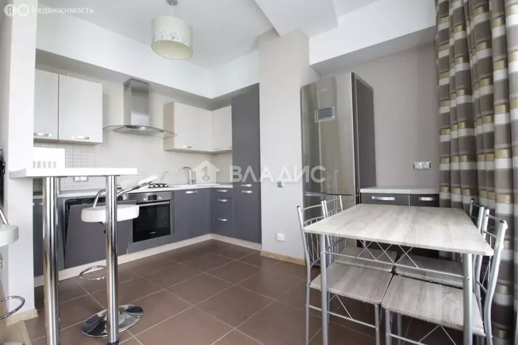 3-комнатная квартира: Калининград, улица Фортовая Дорога, 9 (83.9 м) - Фото 1