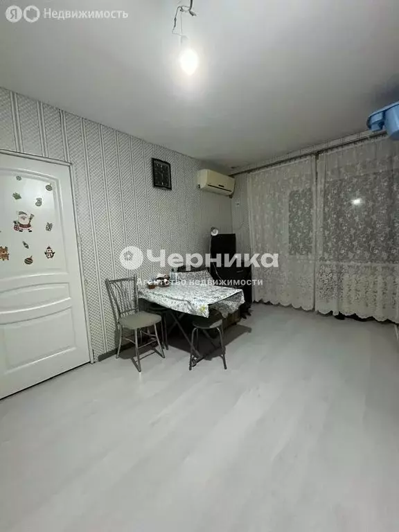 2-комнатная квартира: Шахты, проспект Чернокозова, 144 (42 м) - Фото 1