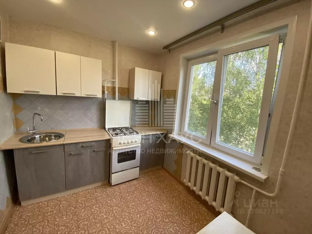 2-к кв. Владимирская область, Владимир ул. Нижняя Дуброва, 26 (50.0 м) - Фото 0