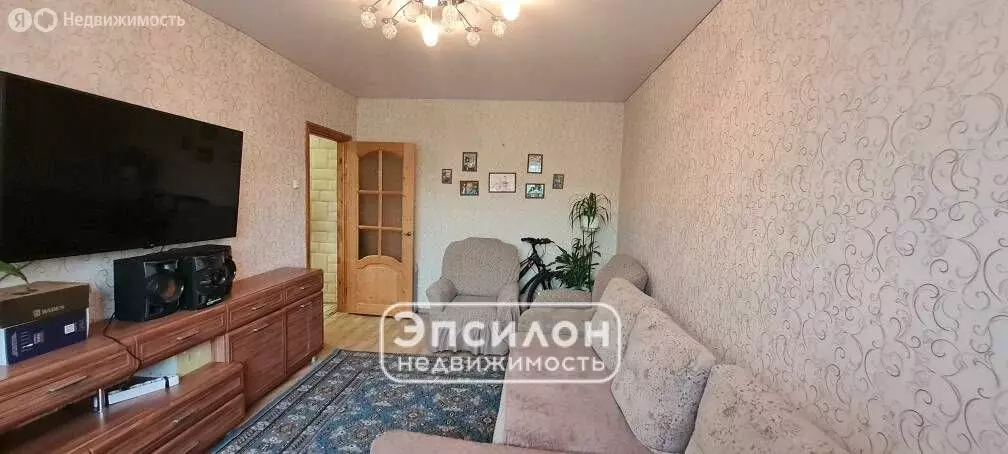 3-комнатная квартира: Курск, улица Косухина, 5 (60.5 м) - Фото 1