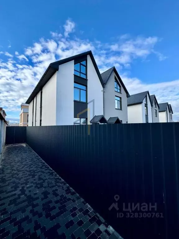 Коттедж в Крым, Евпатория городской округ, Заозерное пгт ул. ... - Фото 1