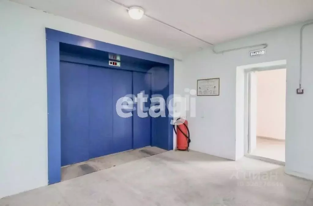 Гараж в Тюменская область, Тюмень ул. Ю.-Р.Г. Эрвье, 11 (19 м) - Фото 1