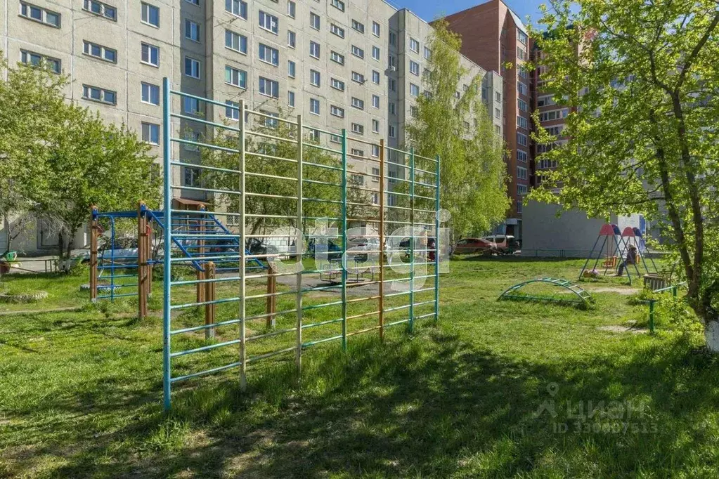 3-к кв. Тюменская область, Тюмень Восточный мкр, ул. Моторостроителей, ... - Фото 1