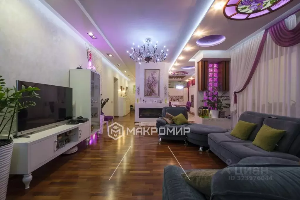 4-к кв. Ханты-Мансийский АО, Сургут ул. Профсоюзов, 18 (133.3 м) - Фото 1