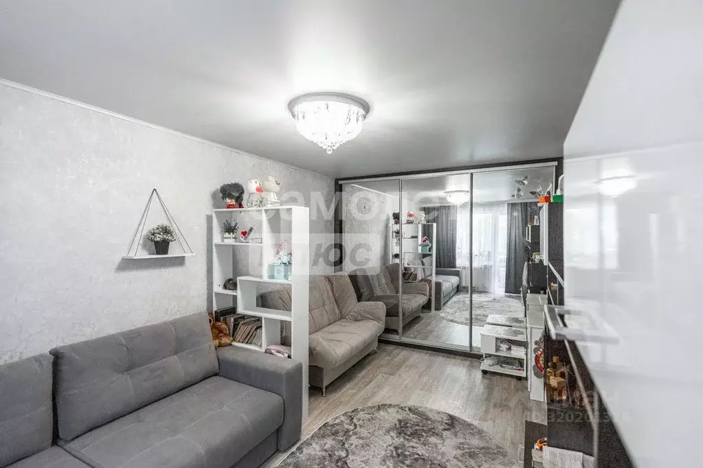 1-к кв. Омская область, Омск пос. Дальний, 14 (33.2 м) - Фото 1