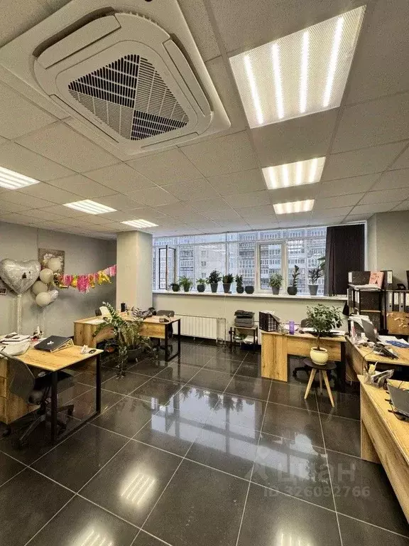 Офис в Свердловская область, Екатеринбург ул. Мамина-Сибиряка, 101 (74 ... - Фото 2