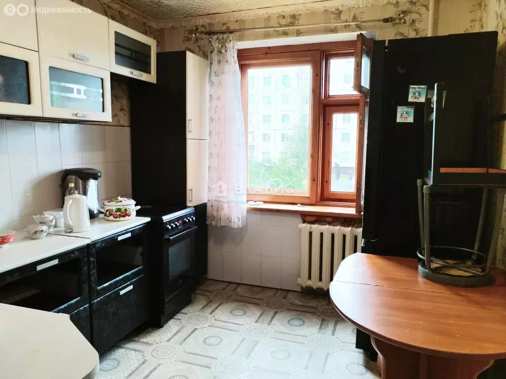 2-комнатная квартира: Тобольск, 7-й микрорайон, 9 (52 м) - Фото 0