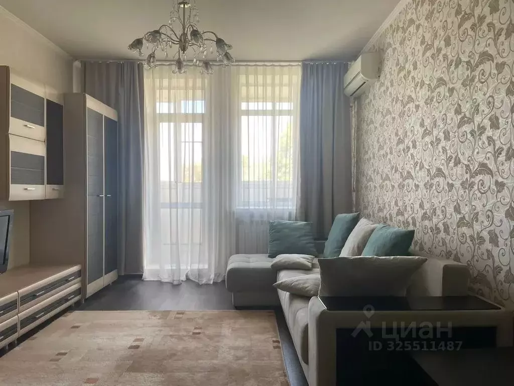 2-к кв. Алтайский край, Барнаул просп. Строителей, 4 (60.0 м) - Фото 1