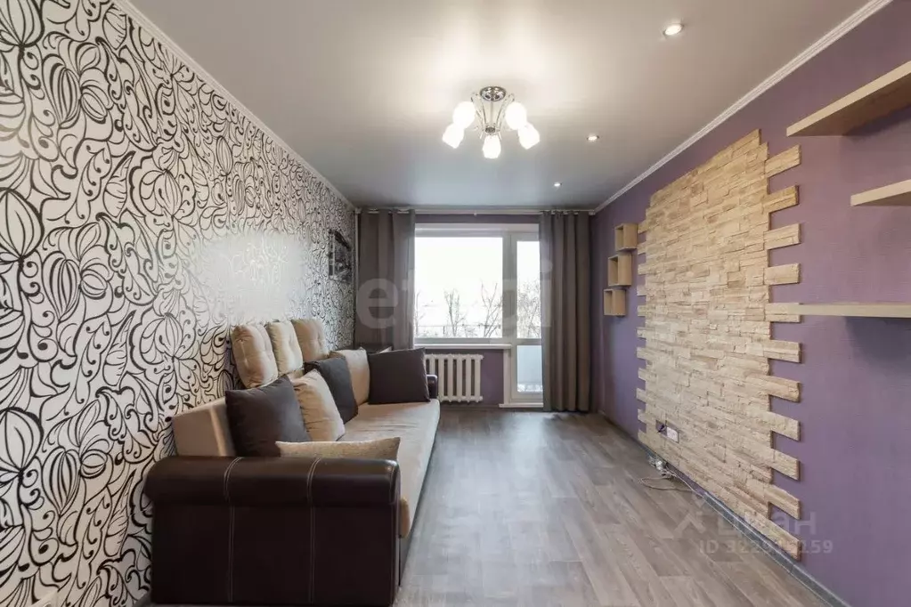 3-к кв. Алтайский край, Барнаул ул. Антона Петрова, 214 (59.8 м) - Фото 2