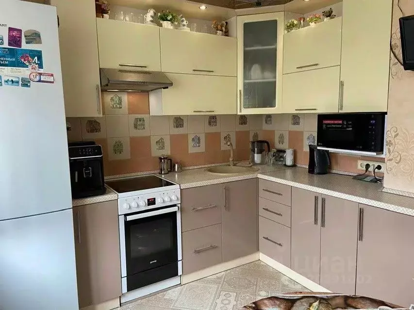 3-к кв. Курская область, Курск просп. Победы, 14 (76.0 м) - Фото 1