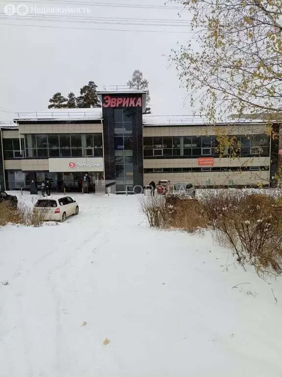 Торговая площадь (680 м) - Фото 1