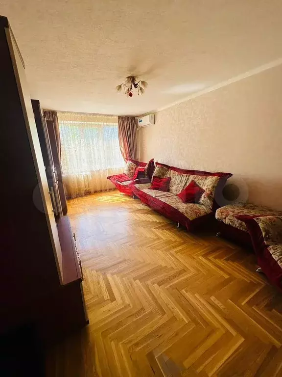 2-к. квартира, 52 м, 2/10 эт. - Фото 0