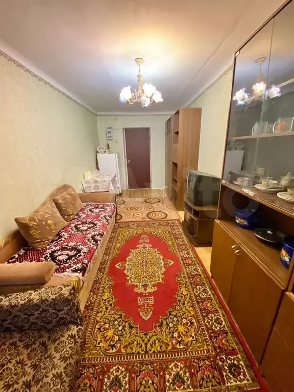 Комната 14 м в 4-к., 5/5 эт. - Фото 1