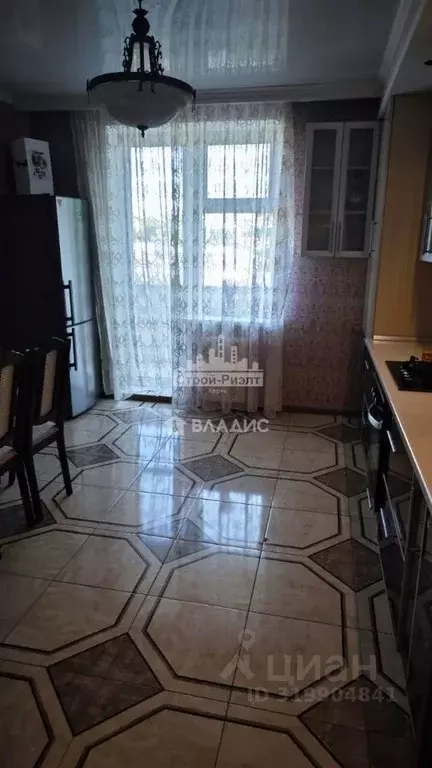 2-к кв. Крым, Керчь ул. Карла Маркса, 25 (87.0 м) - Фото 1