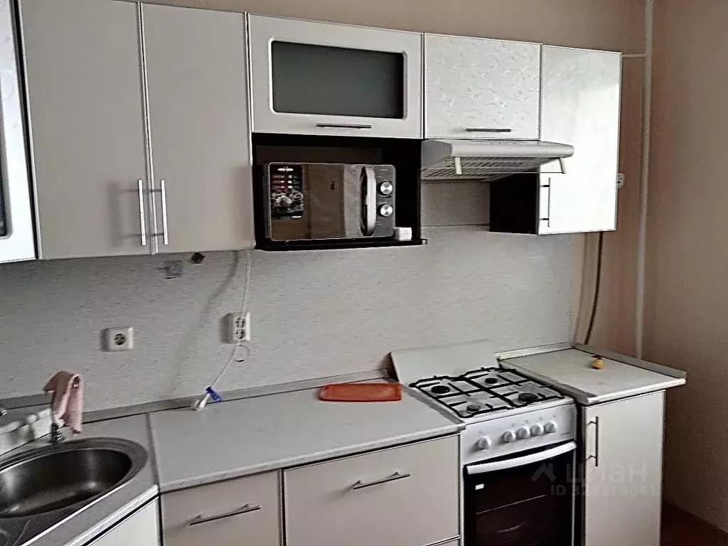 1-к кв. Татарстан, Альметьевск Алсу мкр, ул. Рината Галеева, 27 (40.0 ... - Фото 1