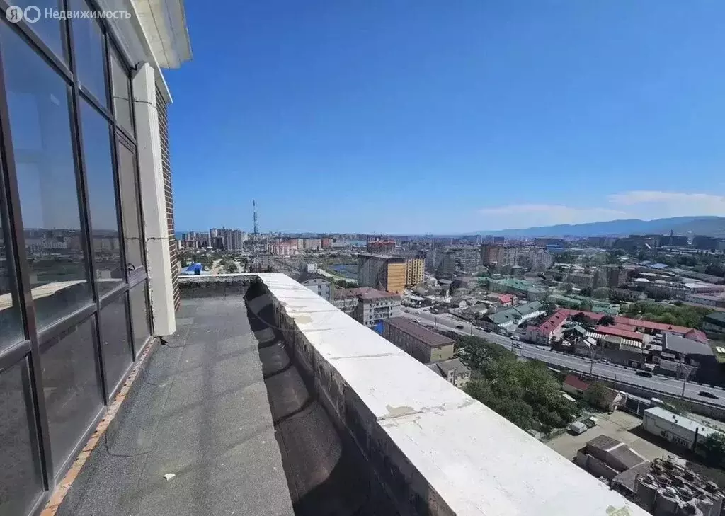 3-комнатная квартира: Махачкала, улица Даниялова, 101 (125 м) - Фото 1