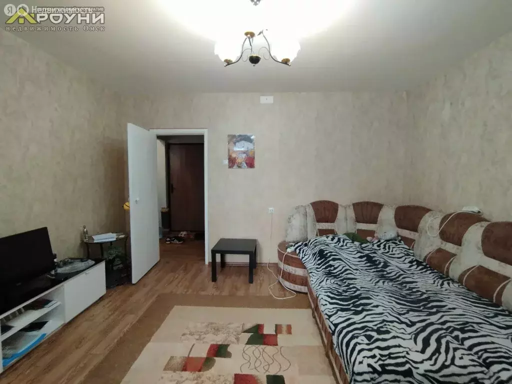 1-комнатная квартира: Омск, улица Леонида Маслова, 2 (36.2 м) - Фото 0
