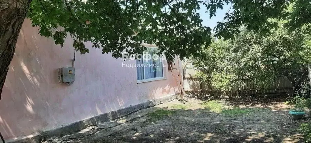 Дом в Крым, Ленинский район, с. Батальное ул. Комарова, 20 (56 м) - Фото 0