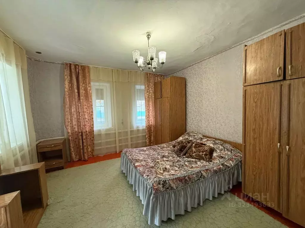 Дом в Краснодарский край, Щербиновский район, Шабельское с/пос, с. ... - Фото 1