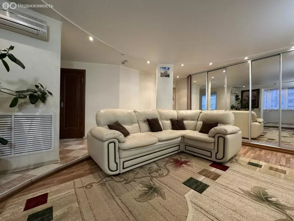 3-комнатная квартира: Киров, улица Чернышевского, 45 (77.4 м) - Фото 1