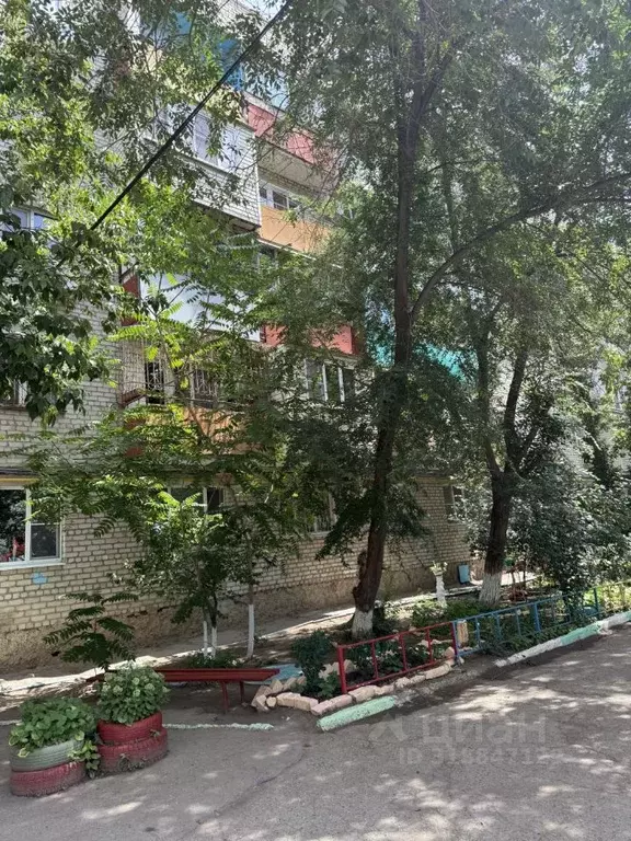 1-к кв. Астраханская область, Астрахань ул. Сен-Симона, 40к1 (33.2 м) - Фото 0