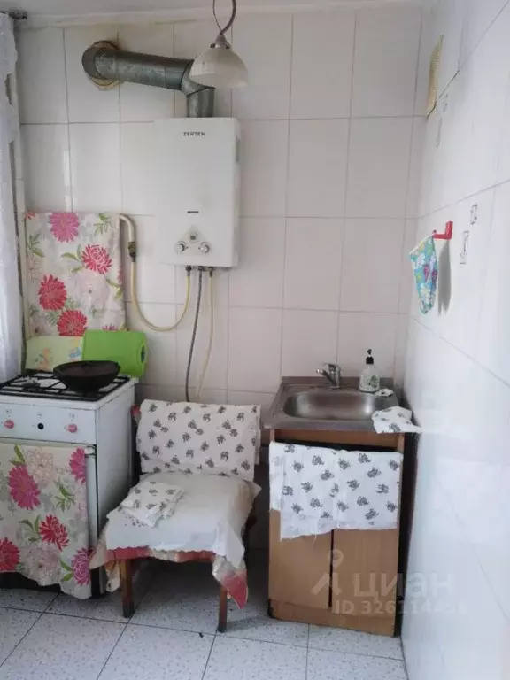 1-к кв. Крым, Симферополь ул. Севастопольская, 25 (30.0 м) - Фото 1