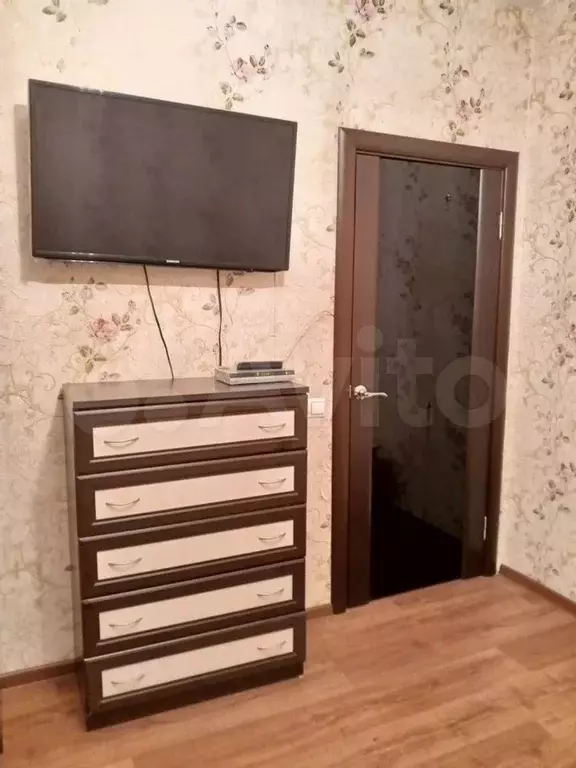Комната 25 м в 1-к., 1/4 эт. - Фото 0