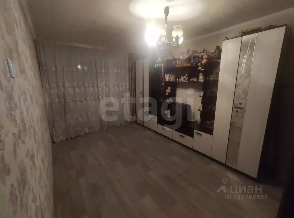 2-к кв. Белгородская область, Шебекино ул. Дзержинского, 5 (49.0 м) - Фото 1