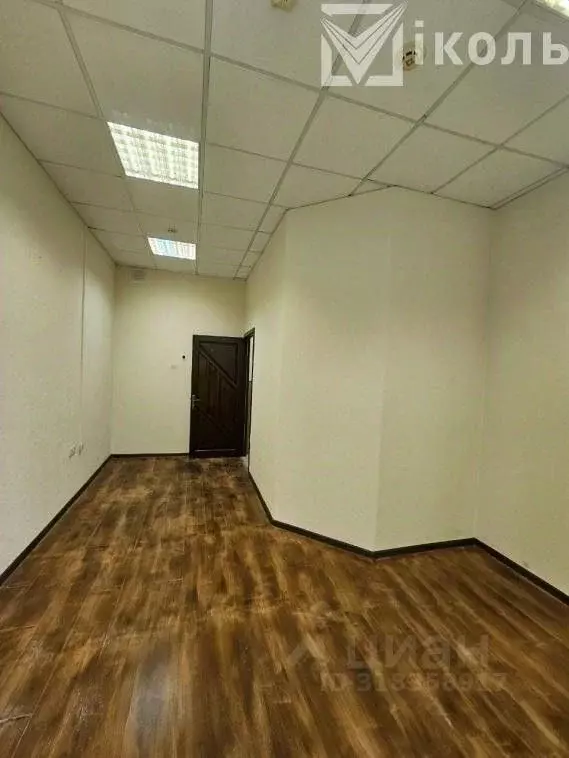 Офис в Иркутская область, Ангарск 278-й кв-л, 2 (16 м) - Фото 1