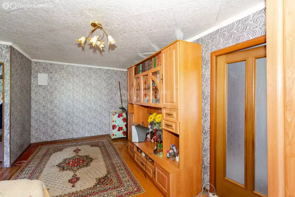 2-комнатная квартира: Новокузнецк, микрорайон Абашево, улица Ватутина, ... - Фото 1