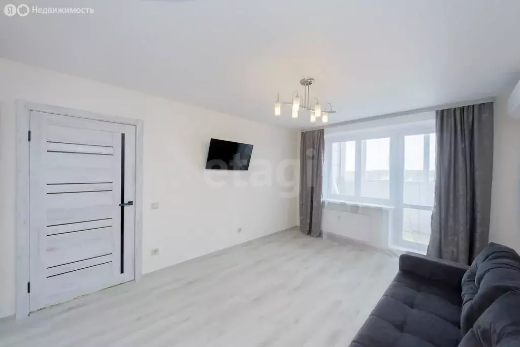 1-комнатная квартира: Тюмень, улица Монтажников, 42Б (39.7 м) - Фото 2