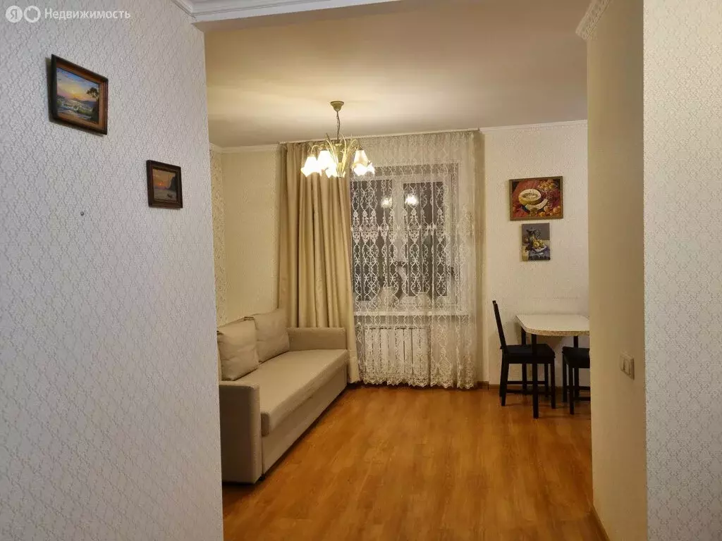 3-комнатная квартира: Казань, проспект Победы, 18 (66.1 м) - Фото 2