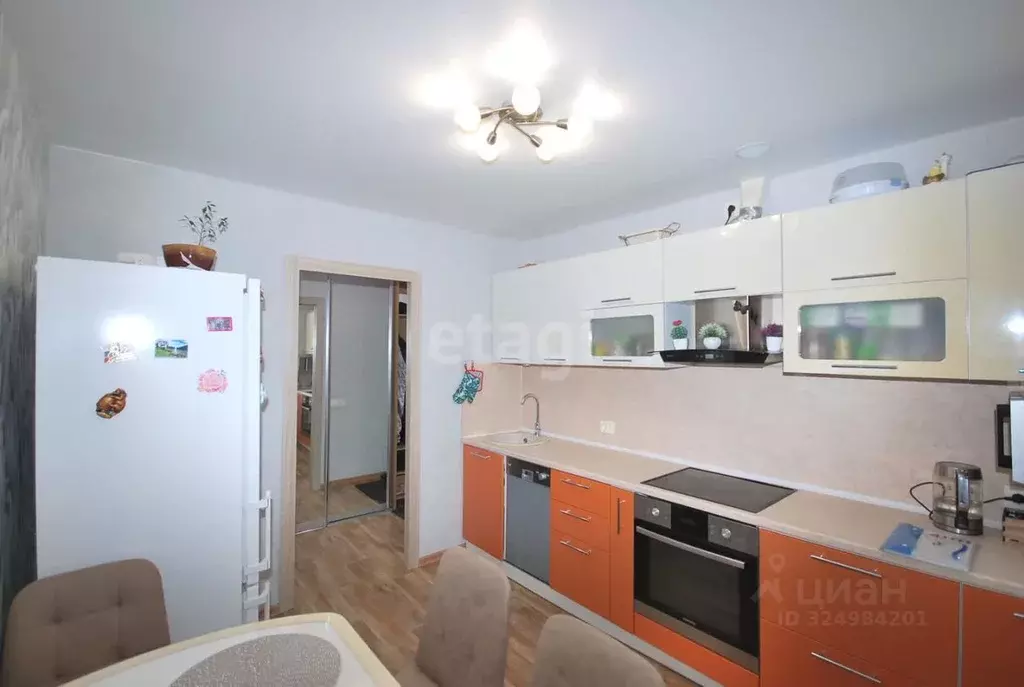 2-к кв. Ямало-Ненецкий АО, Ноябрьск ул. Цоя, 3В (55.8 м) - Фото 0