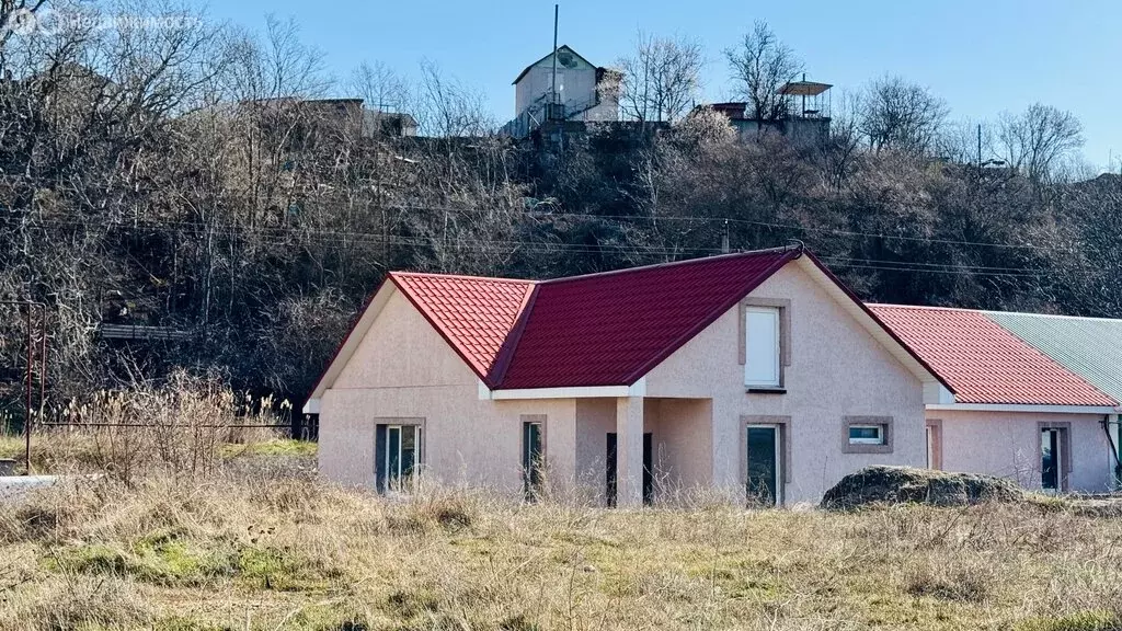 Дом в Лучистое, Совхозная улица (115 м) - Фото 1