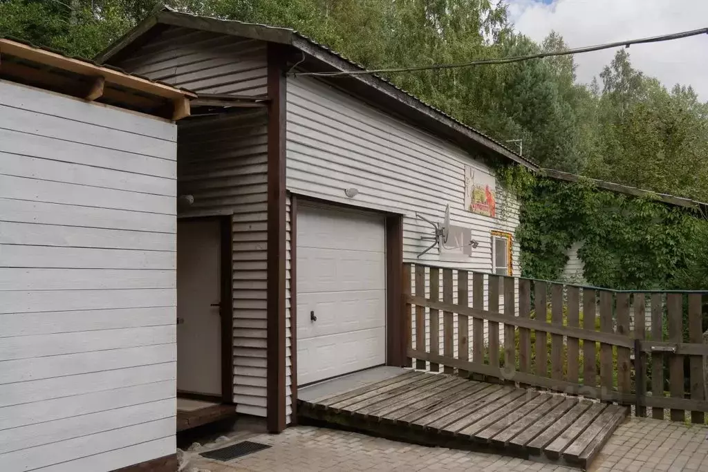 Дом в Ленинградская область, Выборгский район, Советское городское ... - Фото 1