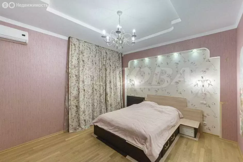 3-комнатная квартира: Тюмень, улица Николая Фёдорова, 9 (208.2 м) - Фото 0