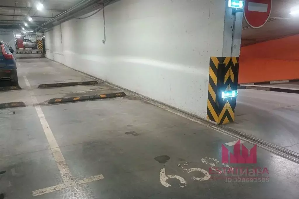 Гараж в Московская область, Красногорск ул. Липовой Рощи, 4к4 (13 м) - Фото 1