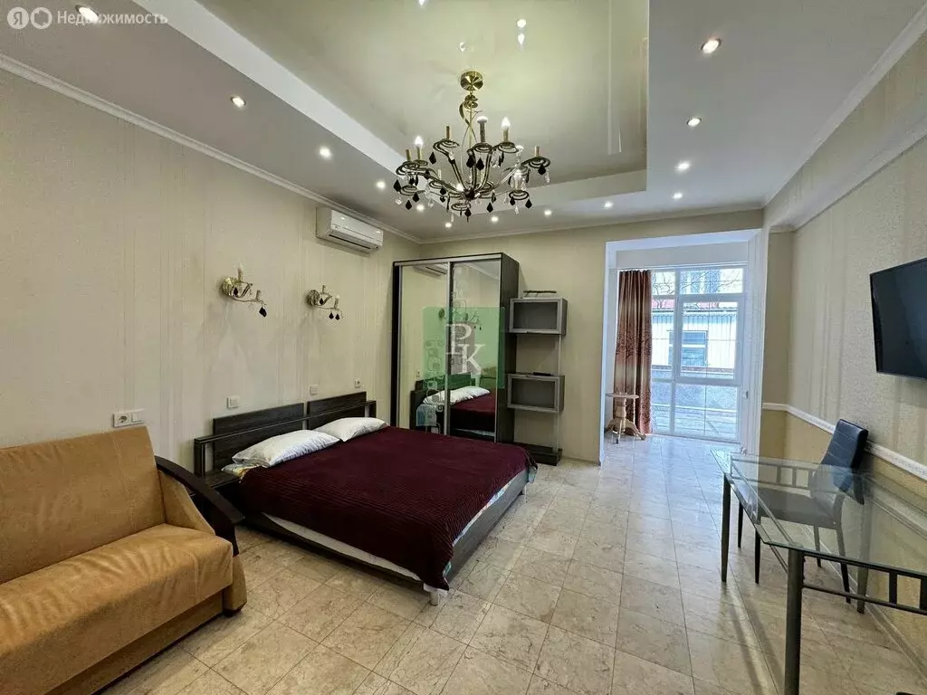Квартира-студия: Алушта, Набережная улица, 16И (32.9 м) - Фото 1