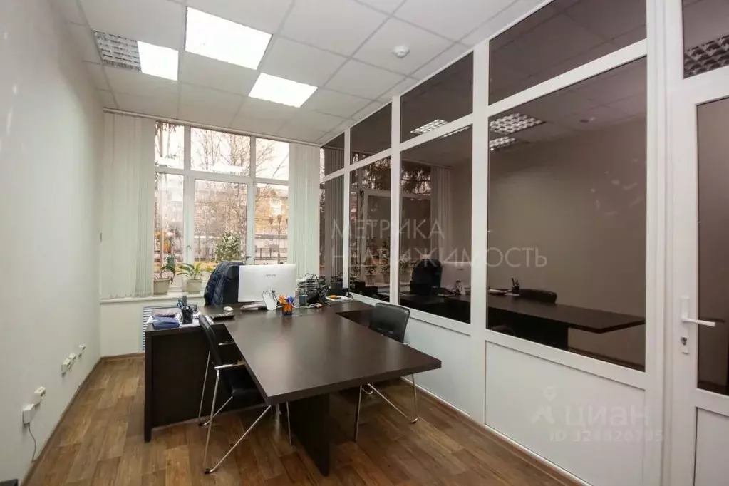 Офис в Тюменская область, Тюмень ул. Республики, 173 (8333 м) - Фото 1