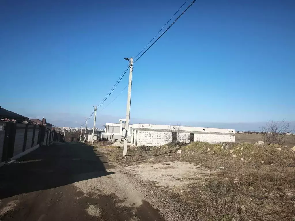 Участок в Севастополь ул. Лукомская, 104 (4.5 сот.) - Фото 1