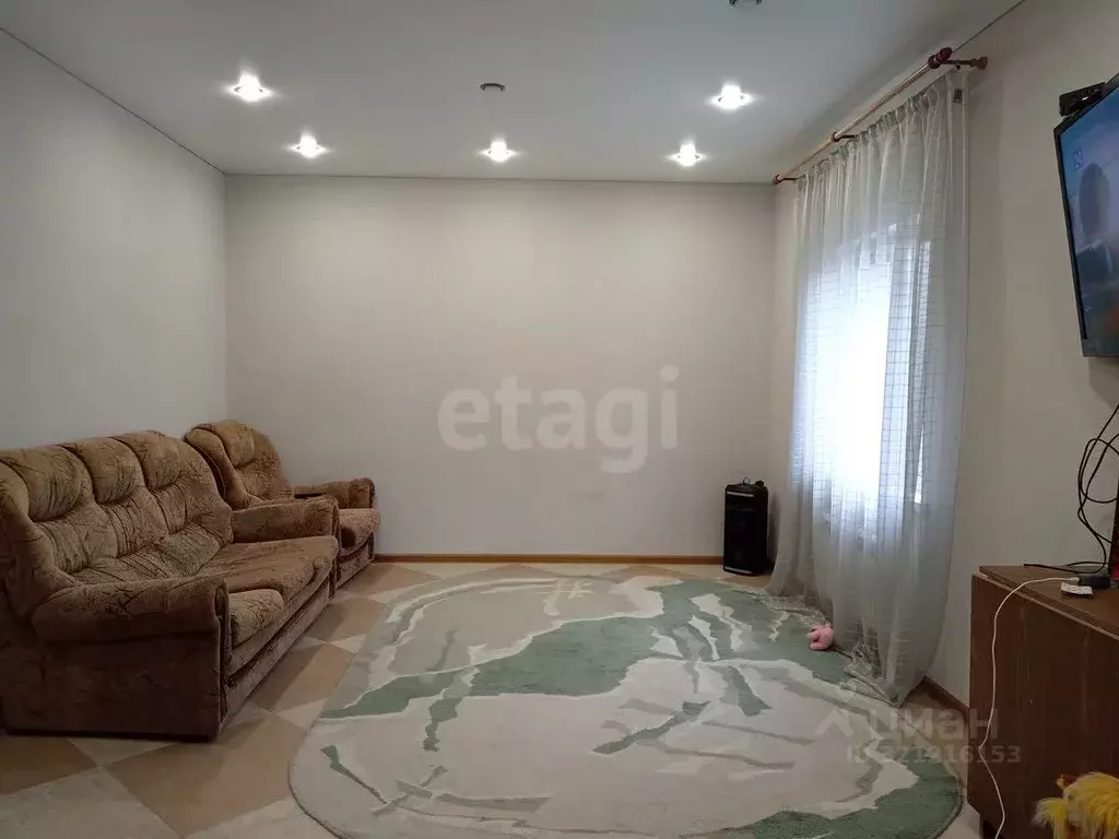 Дом в Саратовская область, Энгельсский район, Красноярское ... - Фото 1