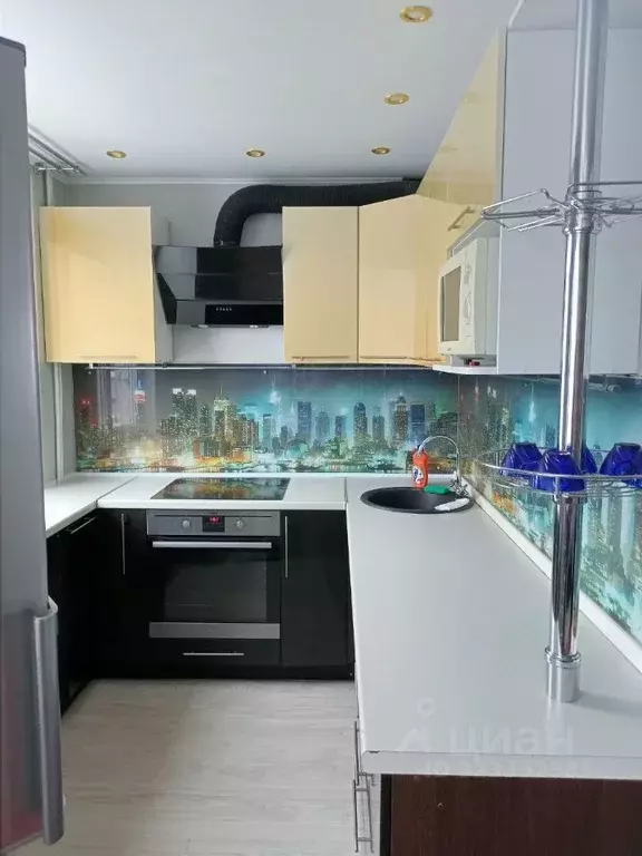 3-к кв. Ханты-Мансийский АО, Нефтеюганск 13-й мкр, 50 (60.0 м) - Фото 1