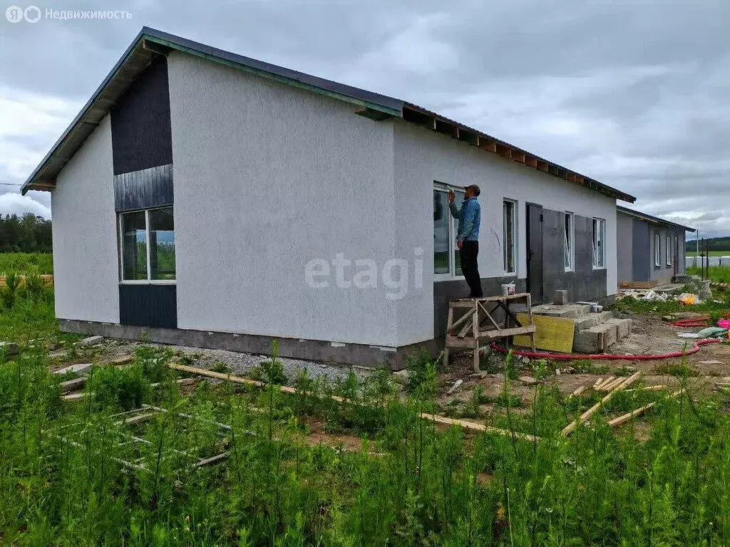 Дом в Сысертский городской округ, деревня Ольховка, Кленовая улица, 12 ... - Фото 0