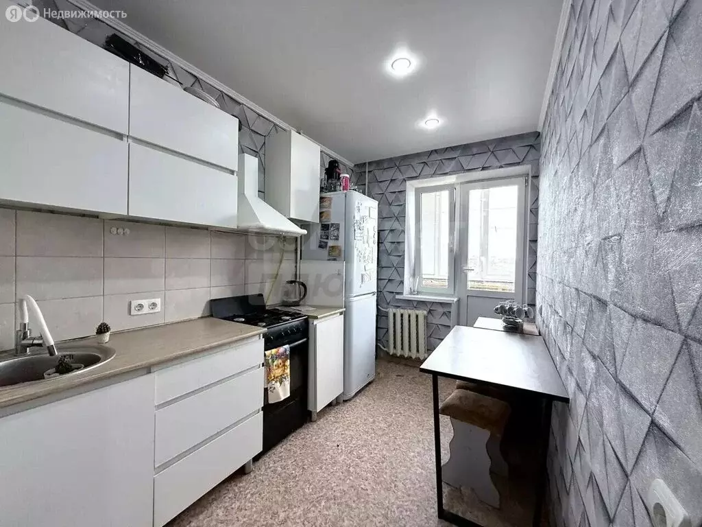 3-комнатная квартира: Оренбург, Туркестанская улица, 45 (64.5 м) - Фото 1