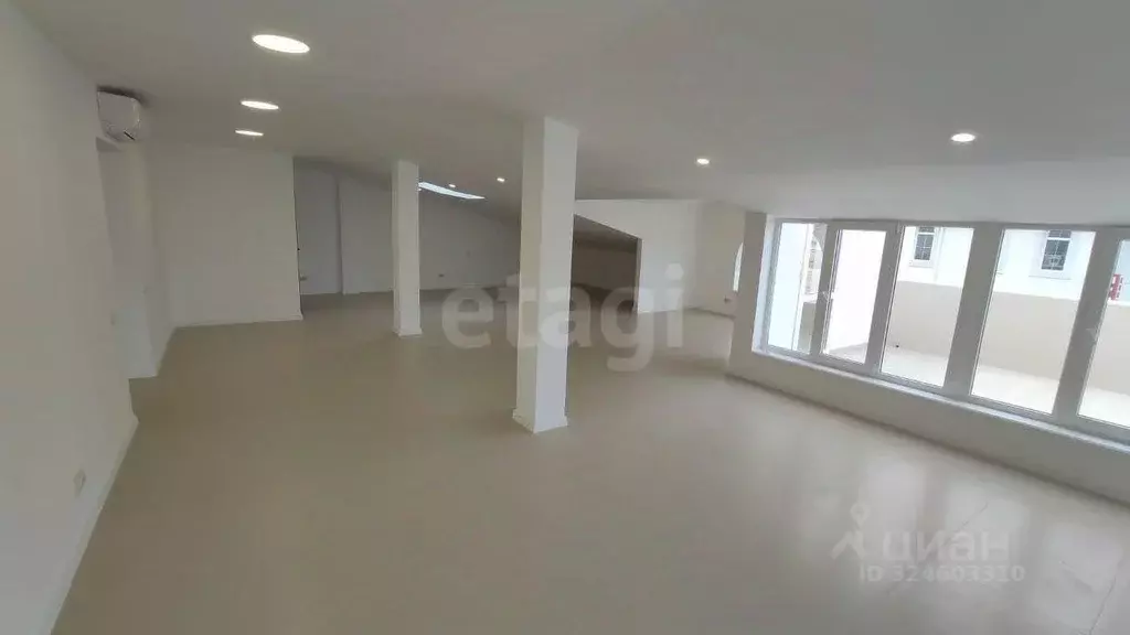 Помещение свободного назначения в Крым, Евпатория просп. Победы, ... - Фото 1