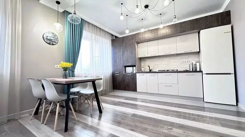 2-к кв. Ставропольский край, Ессентуки Октябрьская ул., 337 (80.0 м) - Фото 0