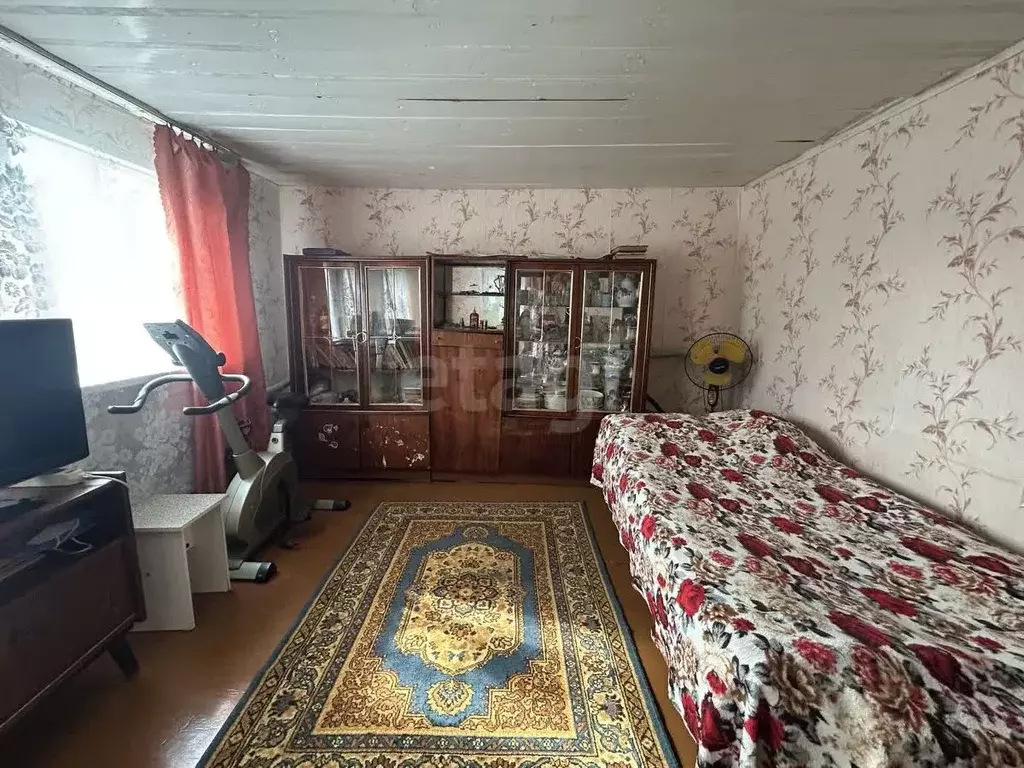 Дом в Саратовская область, с. Курдюм ул. Курдюмская, 9 (57 м) - Фото 1