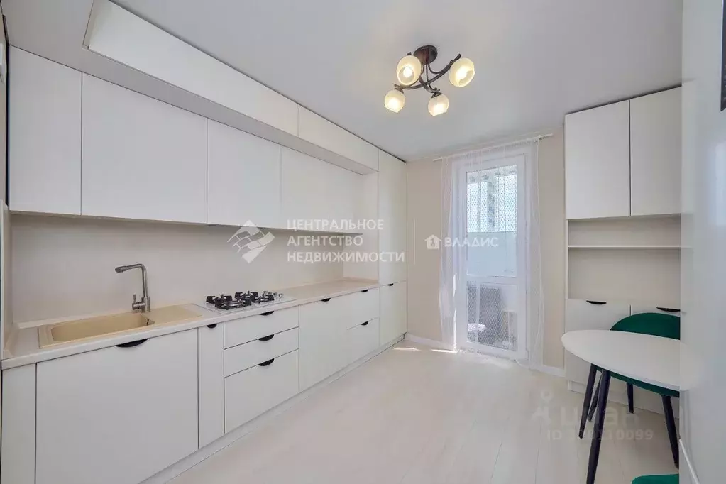 3-к кв. Рязанская область, Рязань ул. Новоселов, 45к2 (68.4 м) - Фото 0
