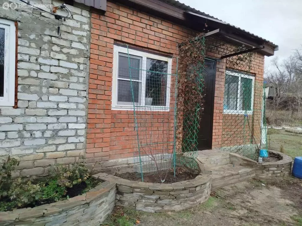 Дом в Каменск-Шахтинский, Лесная улица (50 м) - Фото 0