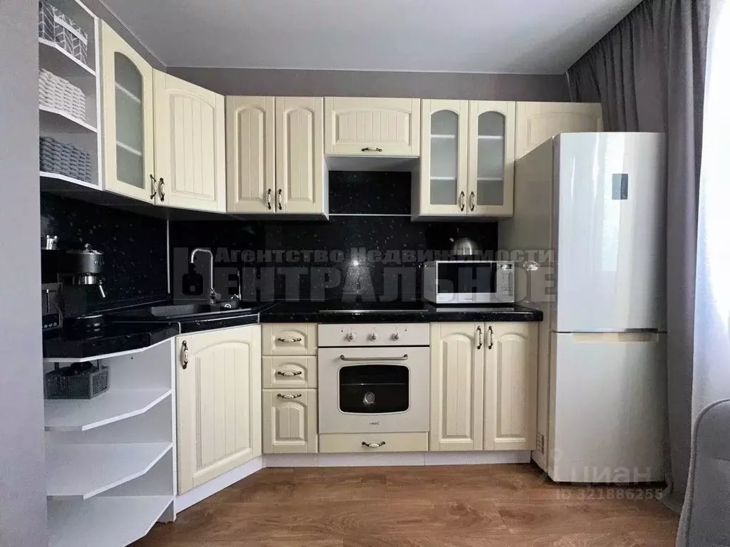 2-к кв. Смоленская область, Смоленск Автозаводская ул., 33 (50.7 м) - Фото 0